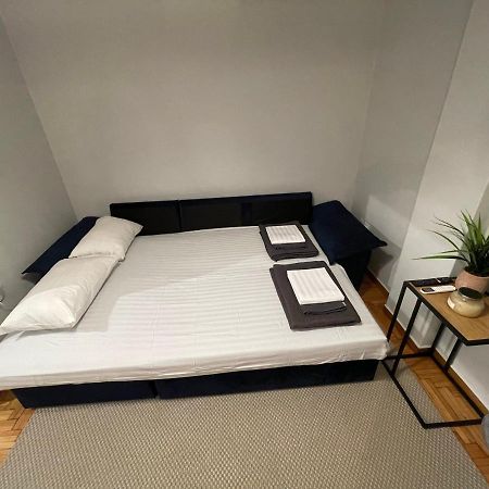 Kallimarmaro Place Apartment เอเธนส์ ภายนอก รูปภาพ