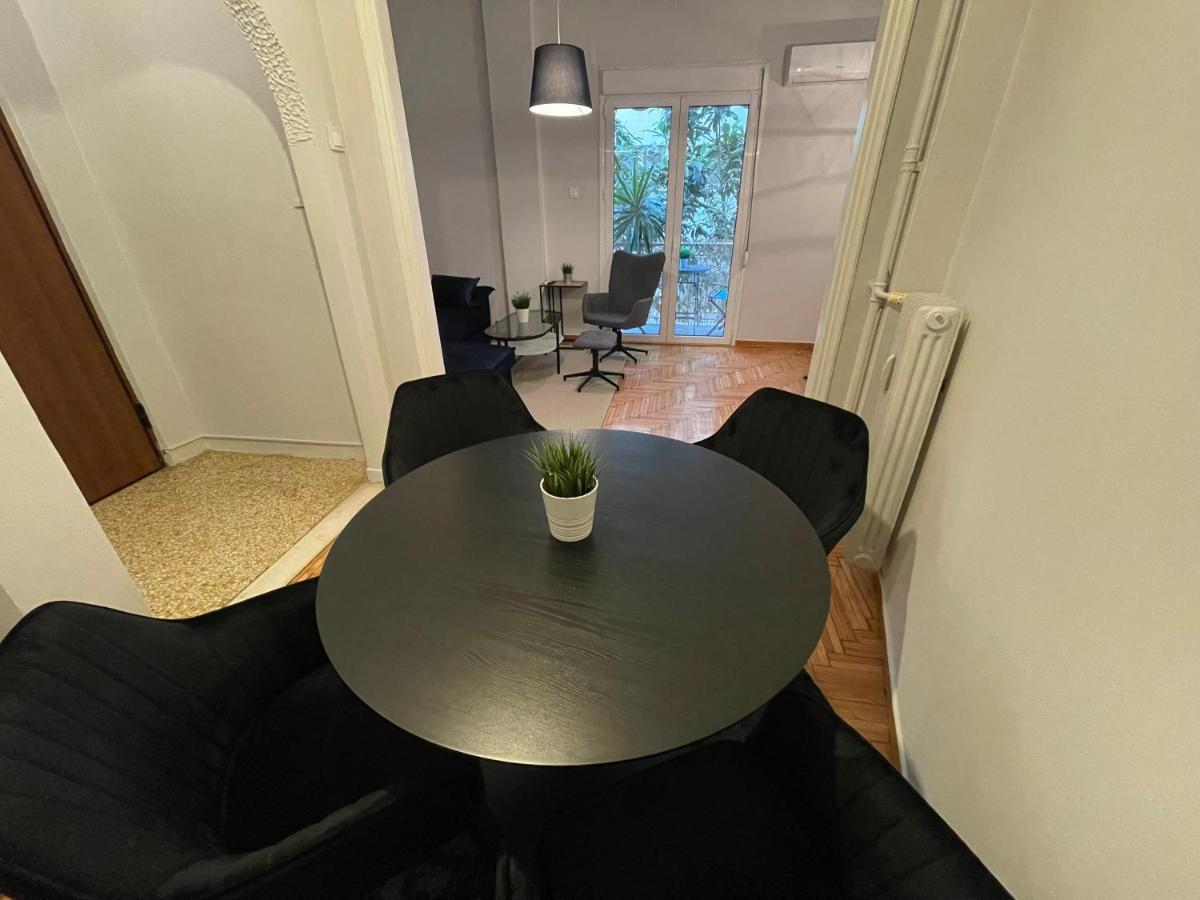 Kallimarmaro Place Apartment เอเธนส์ ภายนอก รูปภาพ
